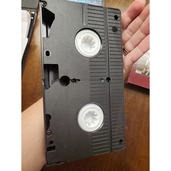 Bundle of "The Longest Day" and "To Hell And Back" VHS Tapes - Picture 7 of 9